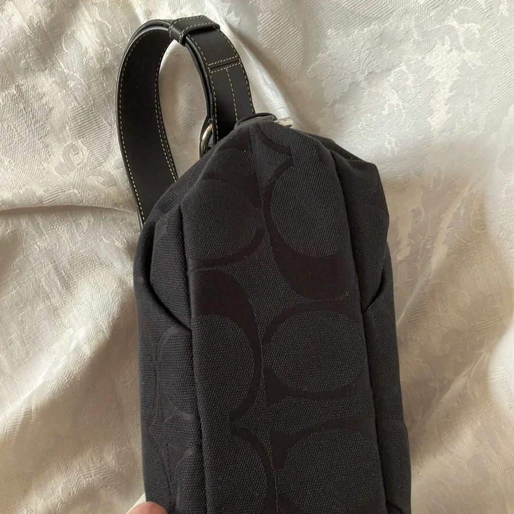 Coach Signature Collection Crossbody Hobo Bag Like New! Price Drop! - Picture 9 of 13